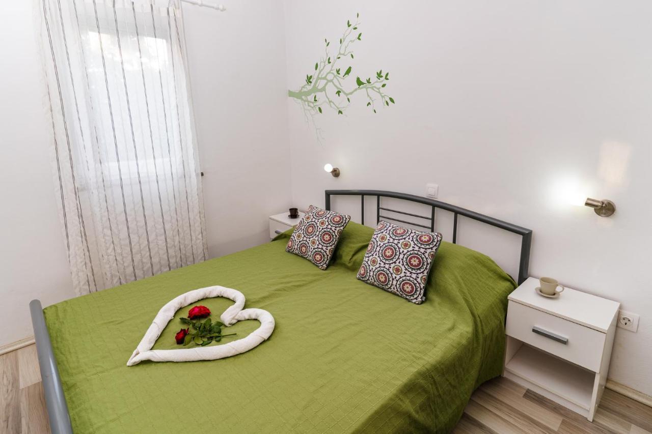 Holiday Home Kerniat Pula Exteriér fotografie