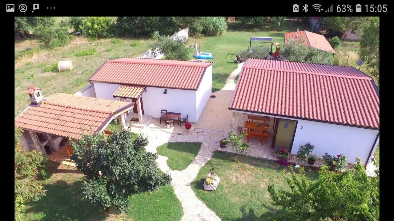 Holiday Home Kerniat Pula Exteriér fotografie